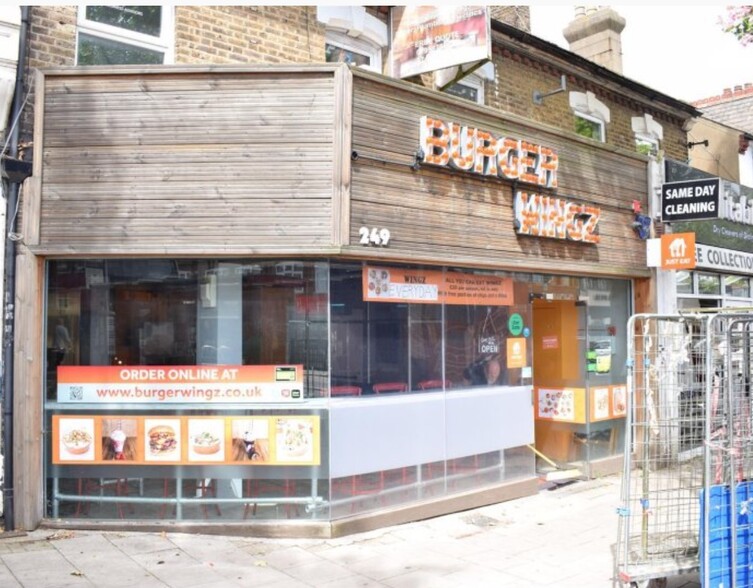 249 Chingford Mount Rd, London for lease - Building Photo - Image 1 of 1