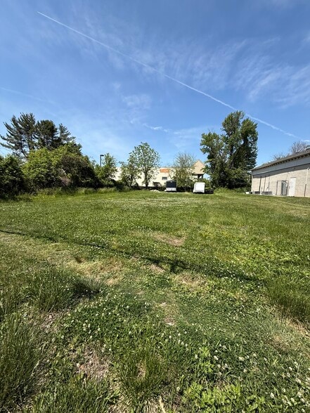 27 Almshouse Rd, Richboro, PA à vendre - Photo du bâtiment - Image 2 de 10