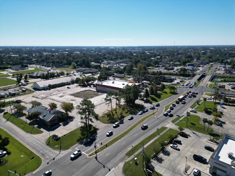 203 N Canal Blvd, Thibodaux, LA à vendre - Photo principale - Image 1 de 14