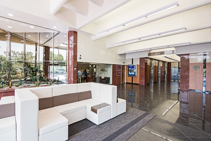 2800 N 44th St, Phoenix, AZ for sale - Interior Photo - Image 3 of 23