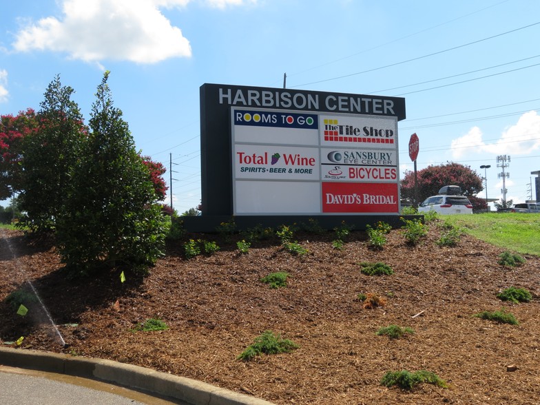 275 Harbison Blvd, Columbia, SC for sale - Building Photo - Image 1 of 1