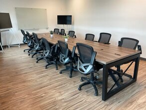 8345 Clearvista Pl, Indianapolis, IN for lease Interior Photo- Image 2 of 5