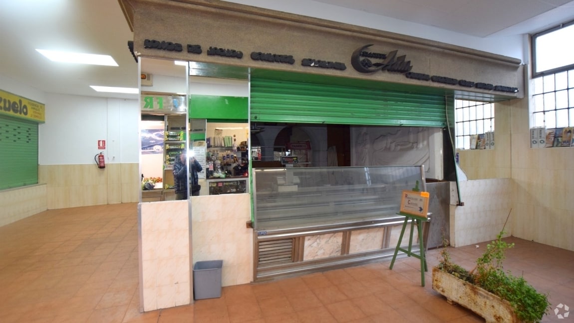 Plaza San Juan, 1, Pozuelo de Alarcón, MAD 28224 - Unité Puerta L16, Esc. 1 - - Photo intérieure - Image 1 of 12