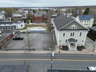 Plus de détails pour 28 Market St, Warren, RI - Vente au détail à louer