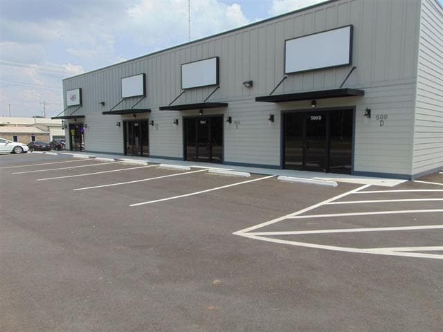 500 E 2nd St, Sheffield, AL for sale - Primary Photo - Image 1 of 5