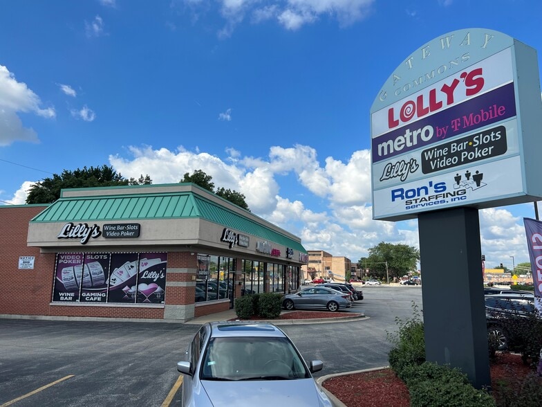 7201-7211 W 63rd St, Summit Argo, IL for sale - Building Photo - Image 2 of 7