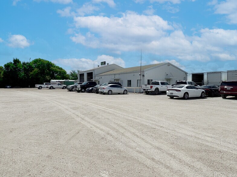 737 Pearl St, Houston, TX à louer - Photo du bâtiment - Image 2 de 11