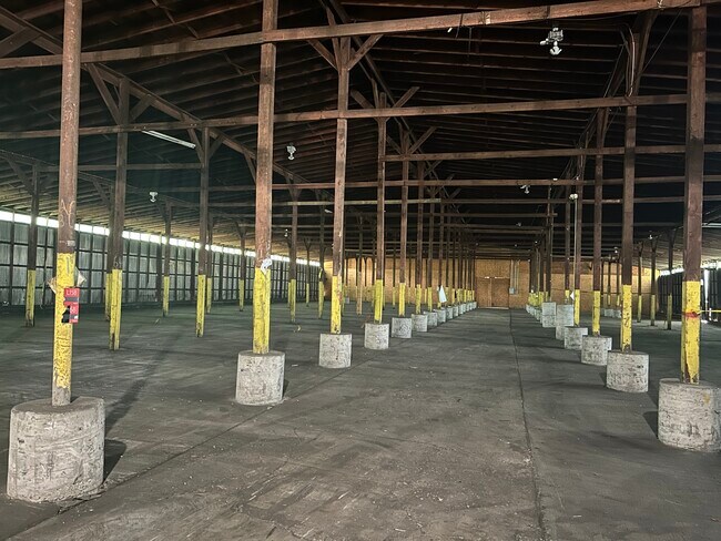 More details for 251 Price Rd, Lexington, KY - Industrial for Lease