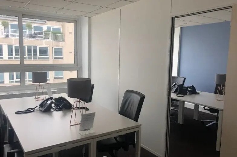 171 Bis Avenue Charles De Gaulle, Neuilly-sur-Seine for lease - Building Photo - Image 2 of 12