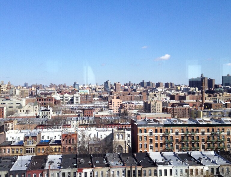 423 E 138TH St, Bronx, NY à louer - Photo du bâtiment - Image 3 de 7