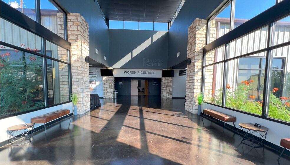 101-115 Oak Haven Dr portefeuille de 2 propriétés à vendre sur LoopNet.ca - Photo intérieure - Image 2 de 6