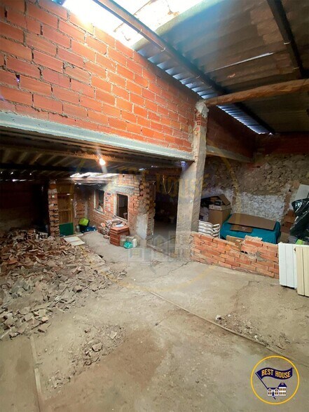 Industrial in Cuenca, Cuenca for sale - Building Photo - Image 3 of 5