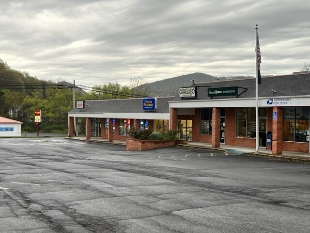 16107-16115 McMullen Hwy SW, Cumberland, MD à louer - Photo du bâtiment - Image 2 de 4