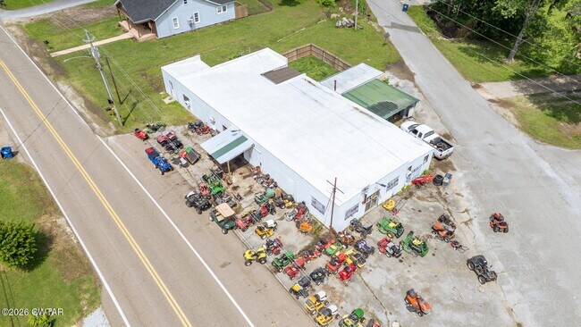 More details for 308 W Main St, Bradford, TN - Retail for Sale