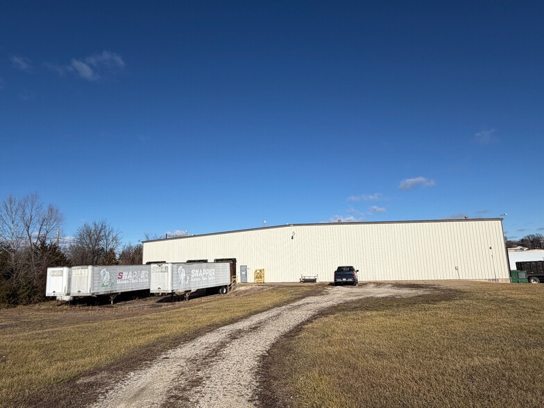 115 Industrial Dr, New Haven, MO for sale - Building Photo - Image 2 of 5