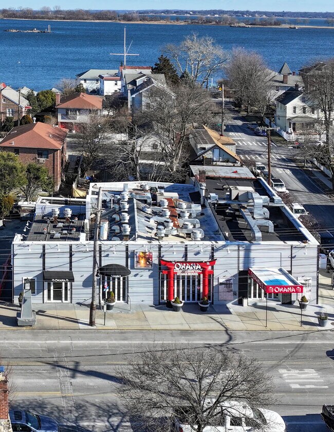 Plus de détails pour 500 City Island Ave, Bronx, NY - Commerce de détail à vendre