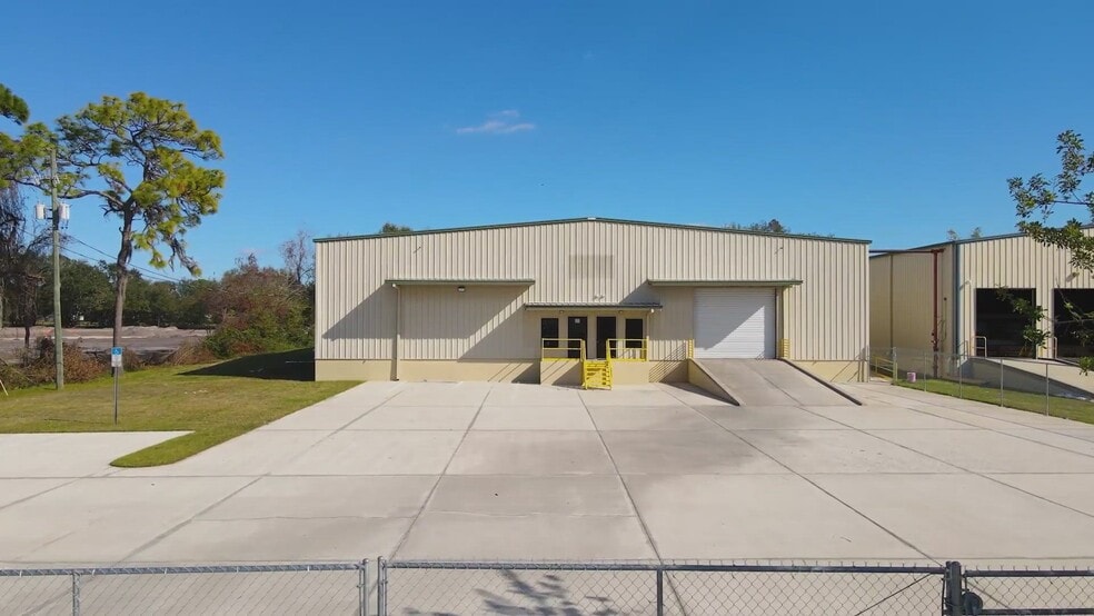 111 Industrial Blvd, Winter Haven, FL for lease - Commercial Listing Video - Image 2 of 11