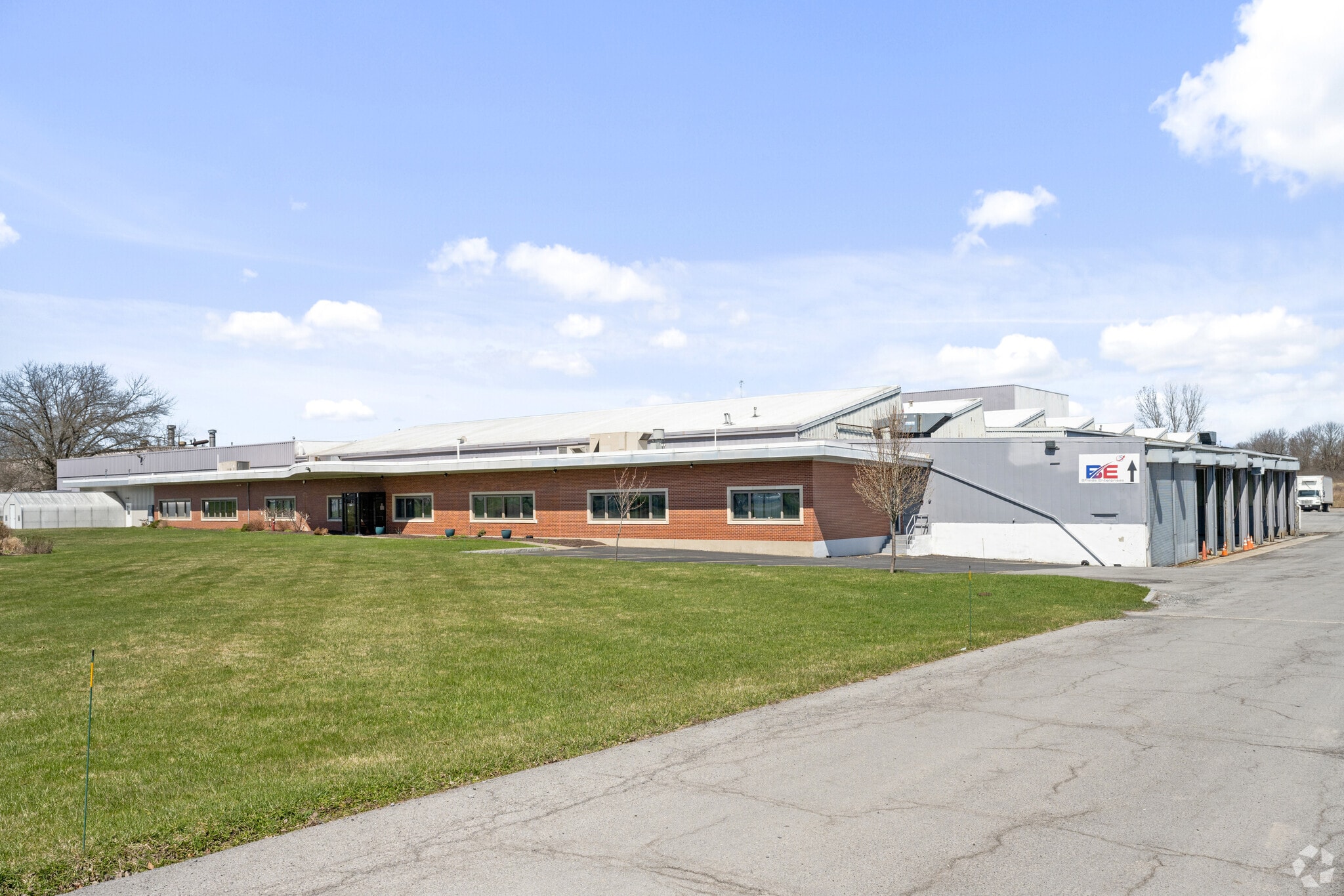 294 Gambee Rd, Geneva, NY for lease Primary Photo- Image 1 of 22