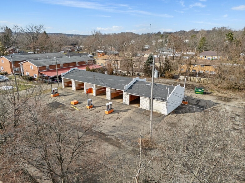 1620 Keuper Blvd NE, Massillon, OH for sale - Primary Photo - Image 1 of 41