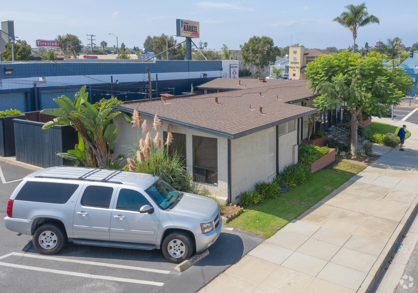 1730 N Sepulveda Blvd, Manhattan Beach, CA à vendre - Photo principale - Image 1 de 1