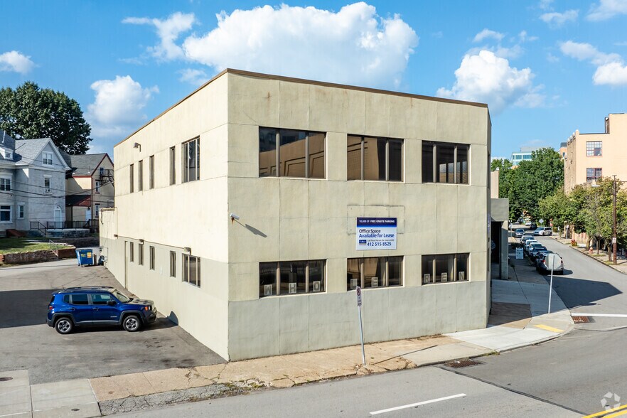 5777 Baum Blvd, Pittsburgh, PA à louer - Photo du bâtiment - Image 2 de 4