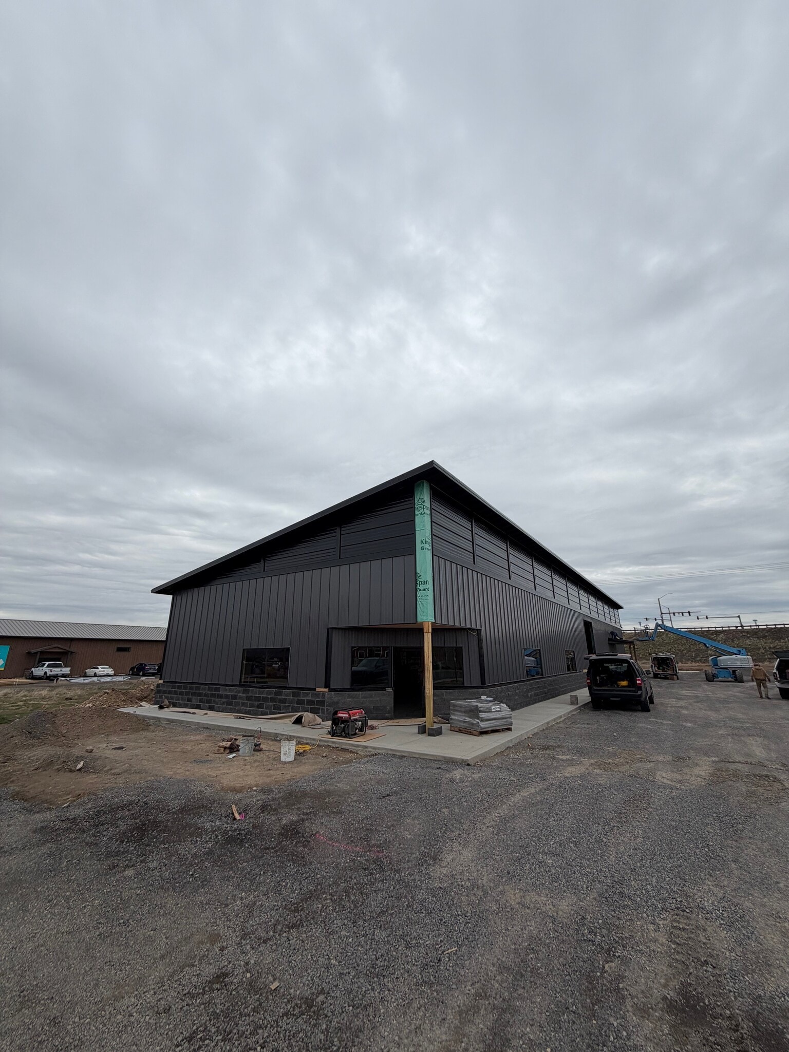 2648 NW 7th St, Redmond, OR for lease Primary Photo- Image 1 of 6