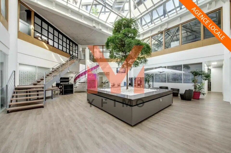 Bureau dans Le Pecq à louer Photo du bâtiment- Image 1 de 14