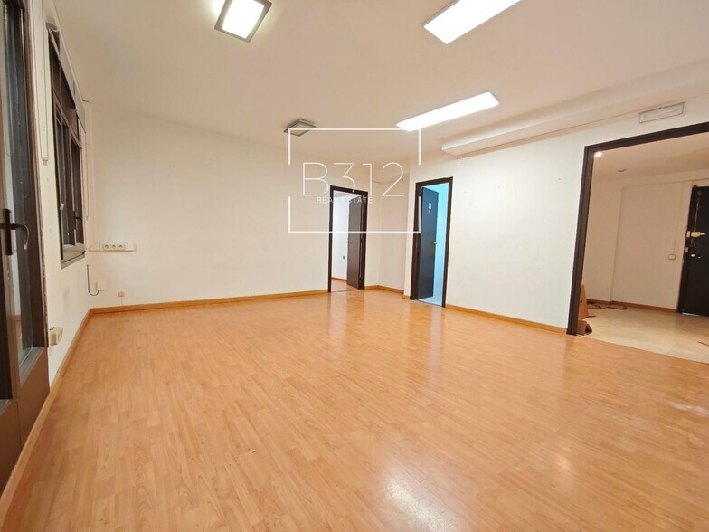 Carrer d'Oliana, 13, Barcelona, Barcelona for lease - Interior Photo - Image 3 of 5