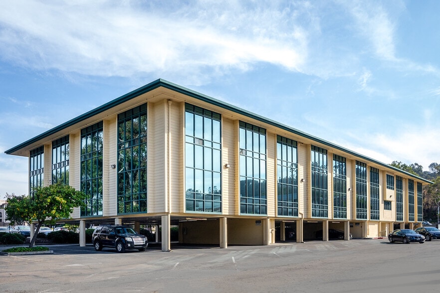 1650 Hotel Cir N, San Diego, CA for lease - Building Photo - Image 3 of 9