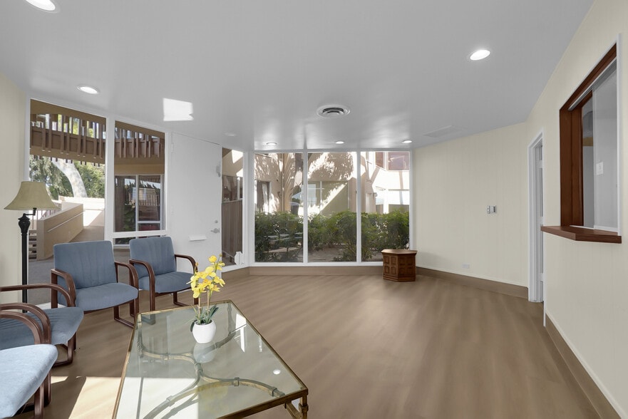 11311 La Mirada Blvd, Whittier, CA for lease - Building Photo - Image 3 of 14