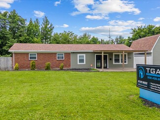 Plus de détails pour 2505 Lincoln Dr, Clarksville, IN - Bureau à vendre