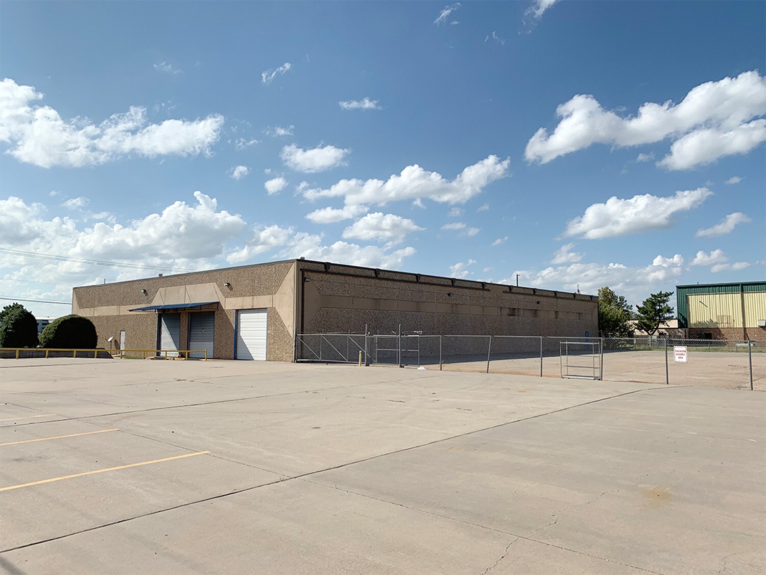 7933 SW 34th St, Oklahoma City, OK à vendre Photo du bâtiment- Image 1 de 1