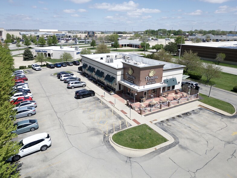 1903 Convenience Pl, Champaign, IL for sale - Primary Photo - Image 1 of 12