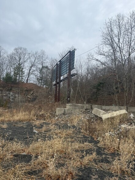 1 Notch Rd, Bolton, CT for sale - Building Photo - Image 3 of 5