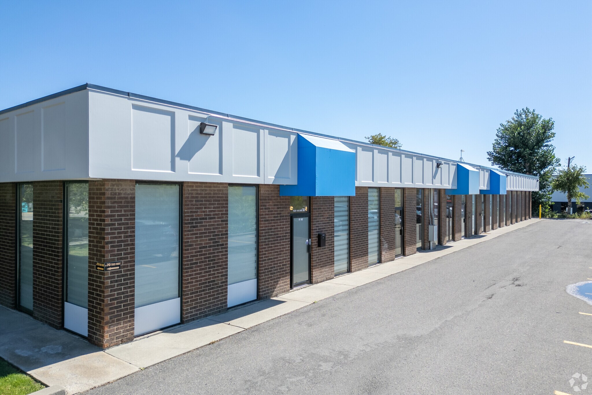 1331 44th Ave NE, Calgary, AB à vendre Photo principale- Image 1 de 1