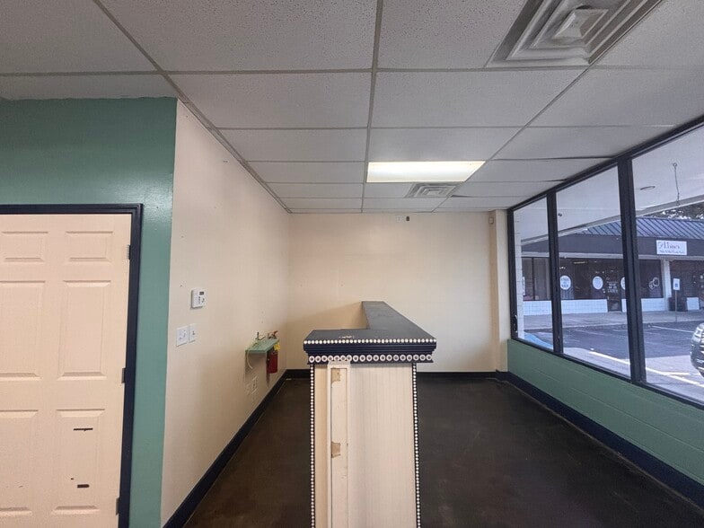 928 S Park St, Carrollton, GA for lease - Building Photo - Image 3 of 14