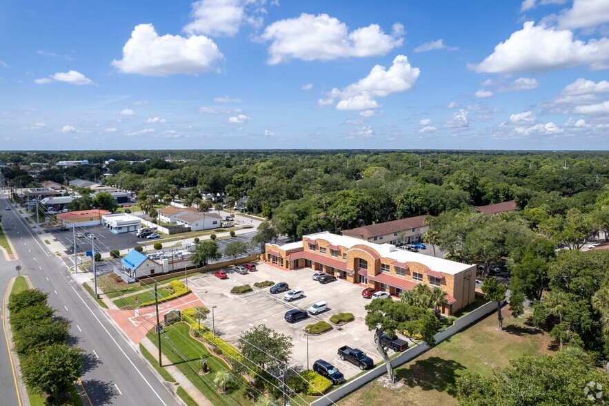 2100 S Ridgewood Ave, Daytona Beach, FL for lease - Aerial - Image 3 of 6