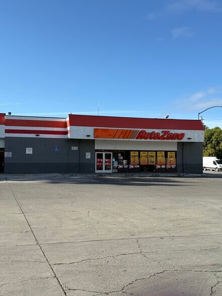 420 9th St, Marysville, CA à vendre - Photo du bâtiment - Image 3 de 11