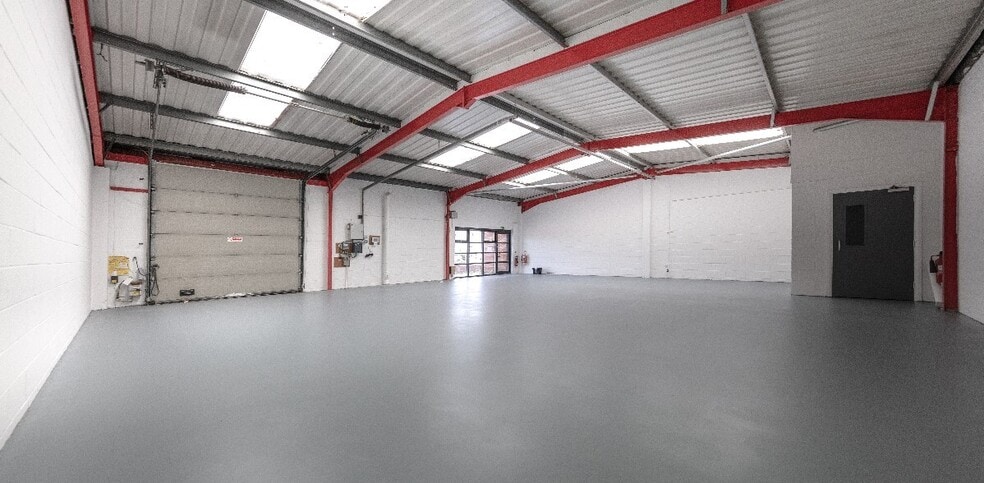 708 Abbey Rd, London for lease - Building Photo - Image 2 of 2