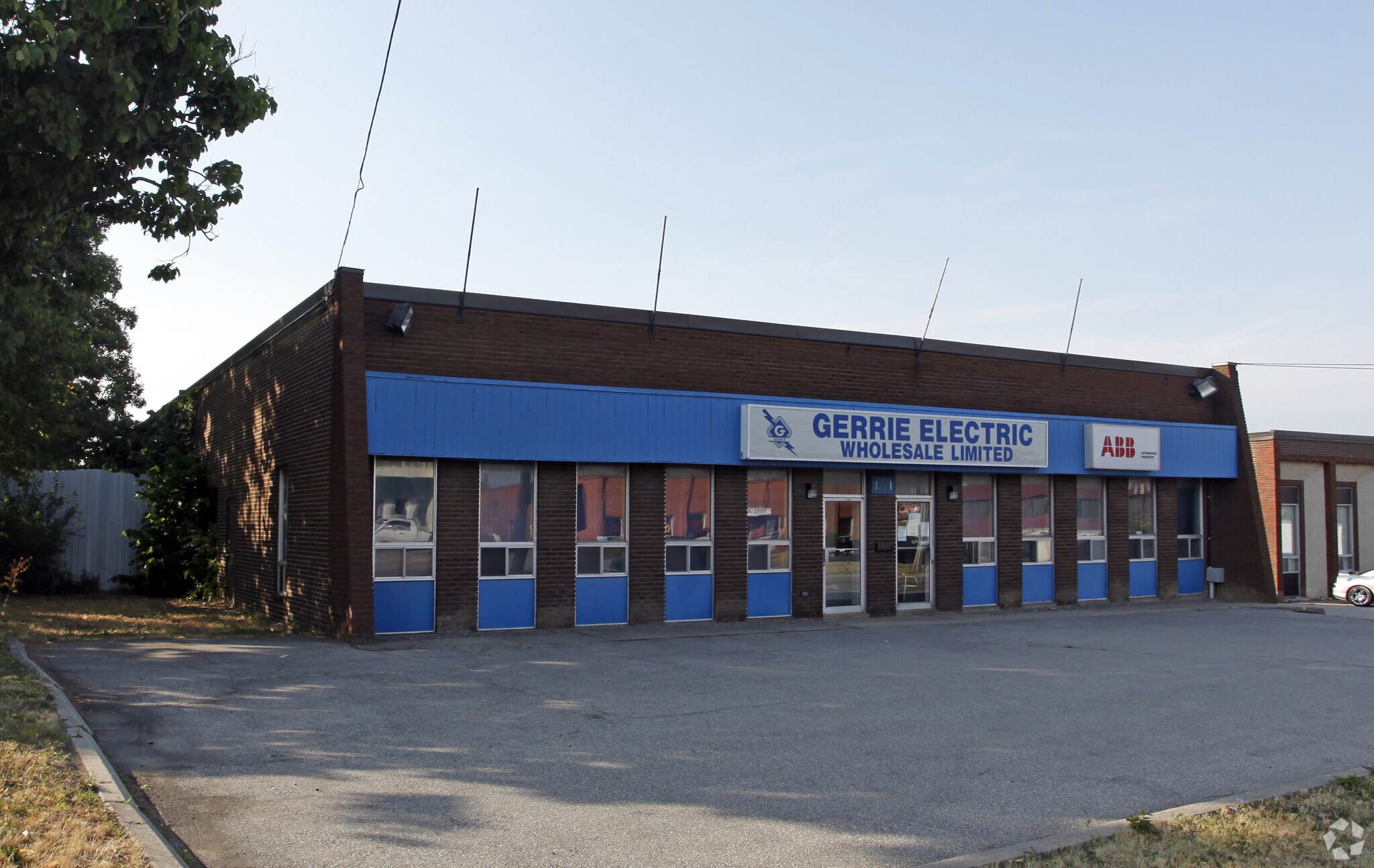 1221 Matheson Blvd E, Mississauga, ON à vendre Photo principale- Image 1 de 1