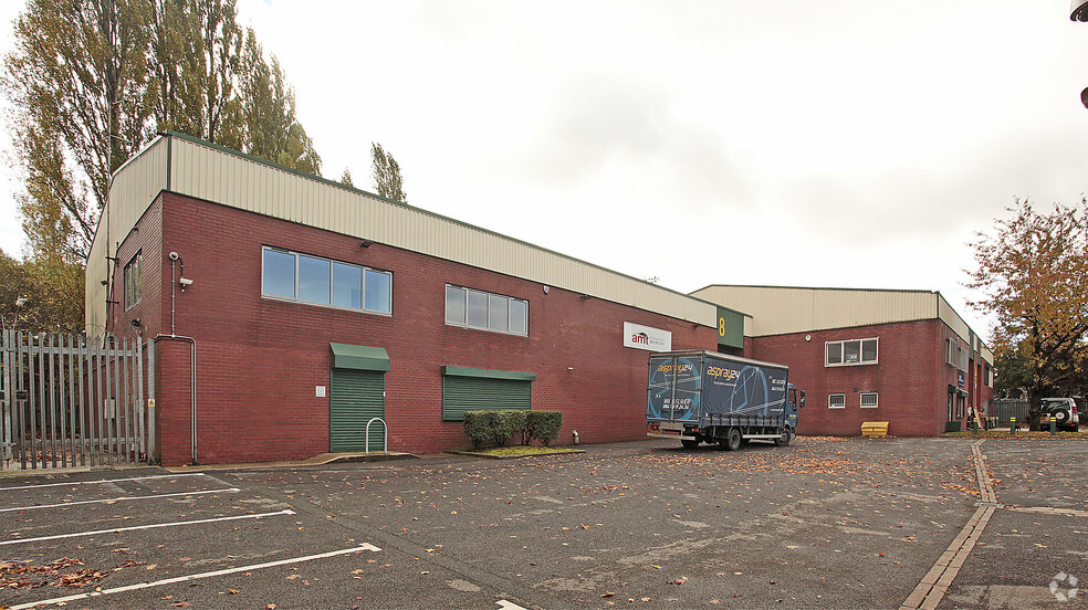 Glover Way, Leeds for lease - Primary Photo - Image 1 of 6