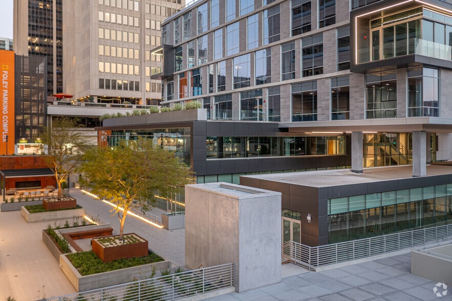 450 B St, San Diego, CA for lease - Building Photo - Image 2 of 8