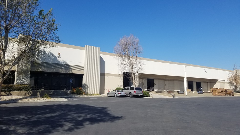 5002-5018 Lindsay Ct, Chino, CA for lease - Building Photo - Image 1 of 4