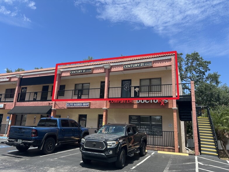 4707 W Gandy Blvd, Tampa, FL for lease - Building Photo - Image 2 of 41