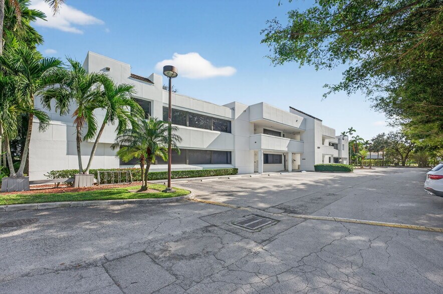 1500 NW 10th Ave, Boca Raton, FL à vendre - Photo du bâtiment - Image 2 de 5