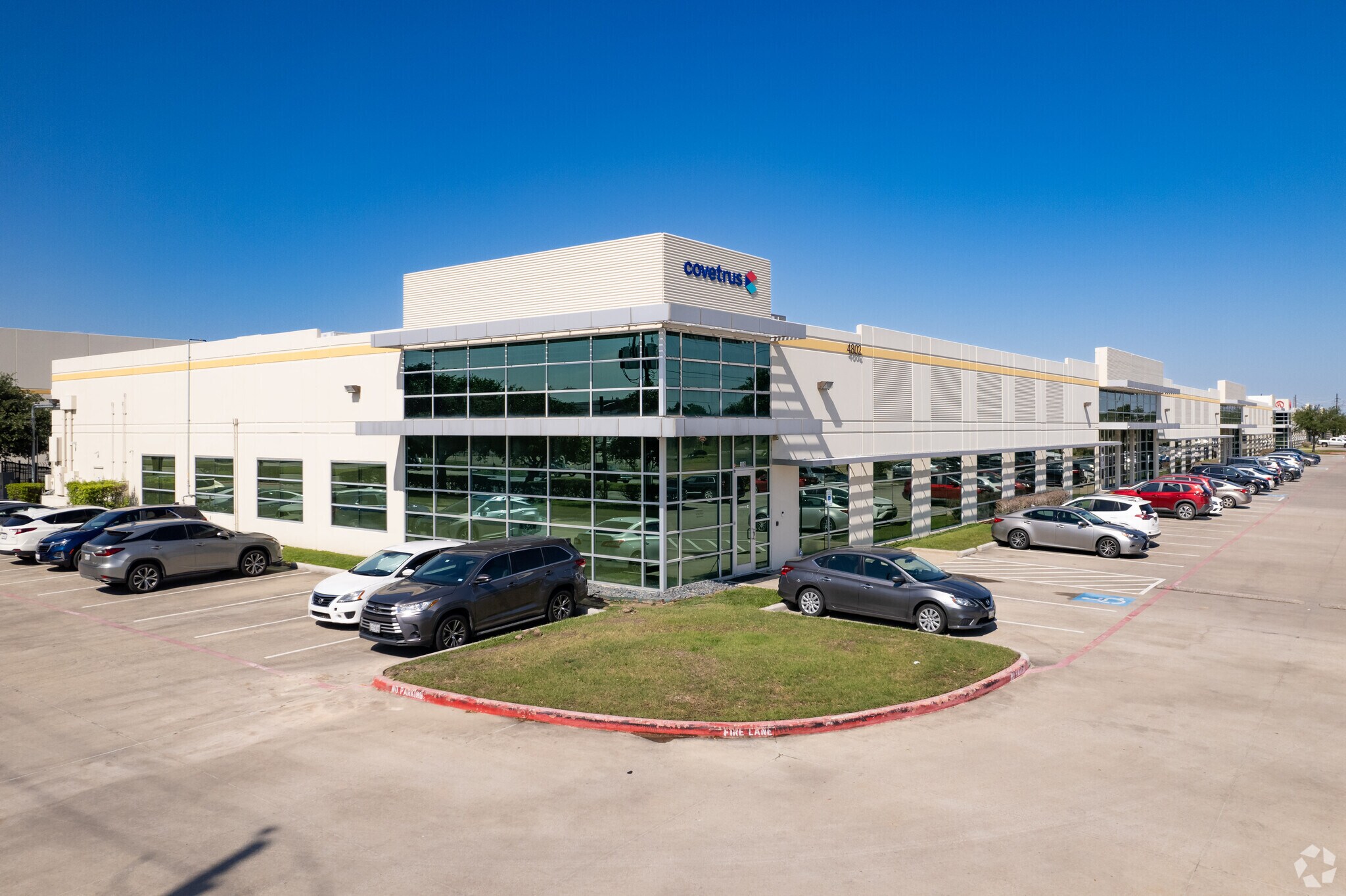 4710 N Sam Houston Pky W, Houston, TX à louer Photo du bâtiment- Image 1 de 20