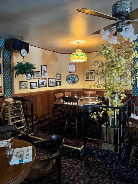 101 E Bridge Ave, Saratoga, WY à vendre - Photo intérieure - Image 3 de 37