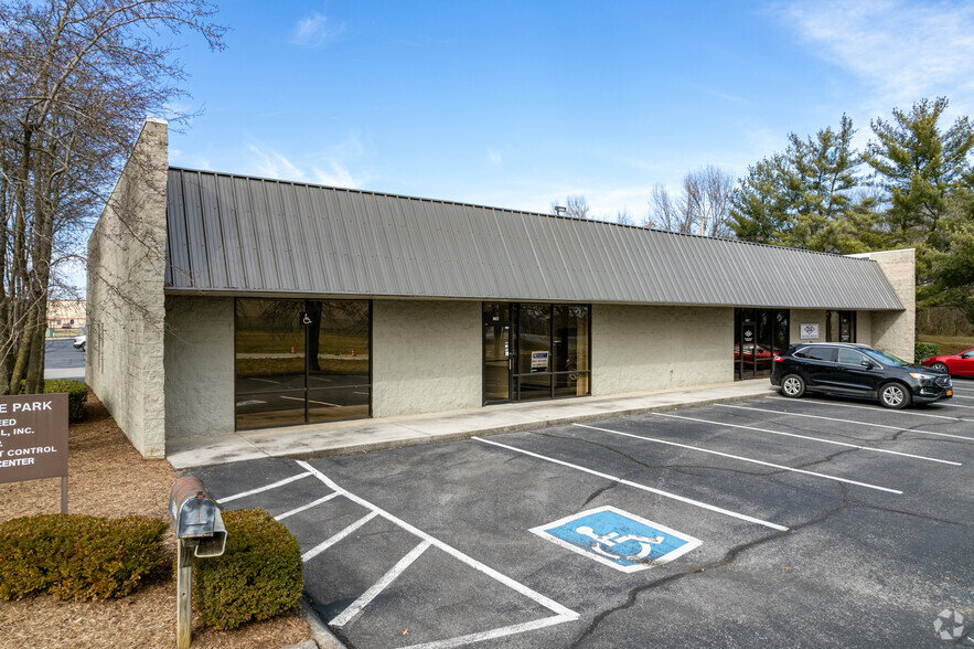 1706 Triangle Park Dr, Maryville, TN for sale - Primary Photo - Image 1 of 1