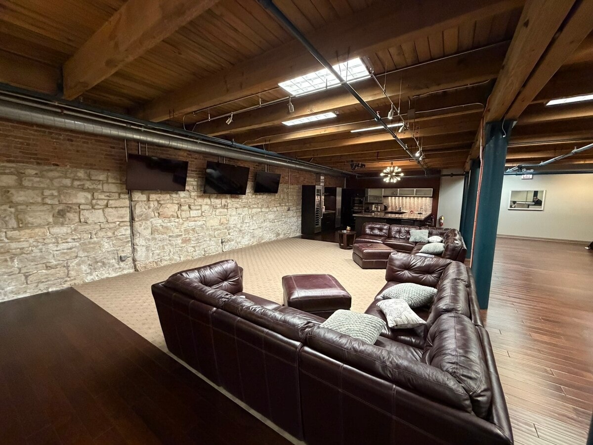 216 S Jefferson St, Chicago, IL 60661 - Unité LL2, 3, 4 - - Photo intérieure - Image 1 of 11