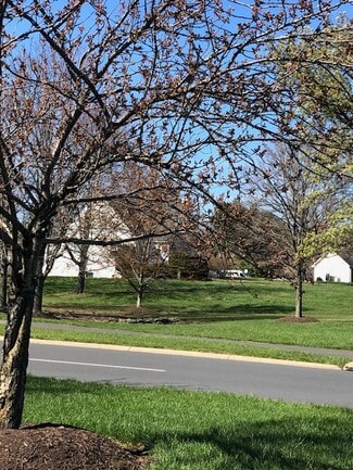 Plus de détails pour 20935 Potomac View Rd, Sterling, VA - Commerce de détail à louer